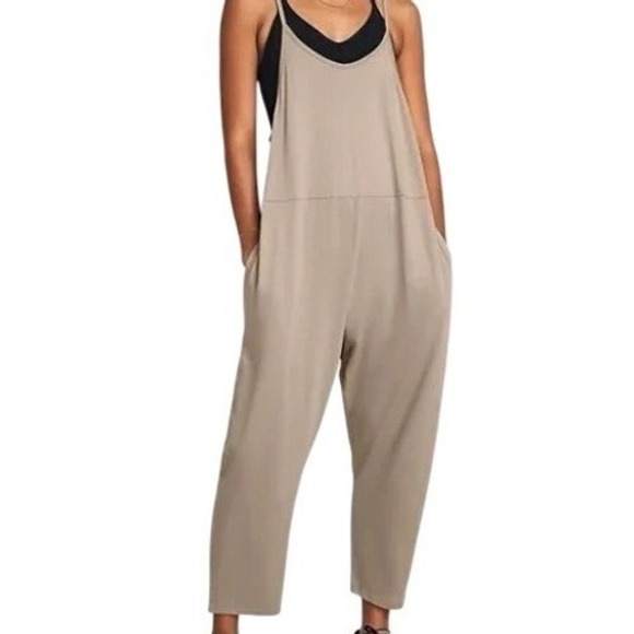Under Armour Pants - Under Armour UA Rival Women's Medium Jumpsuit Romper Tan